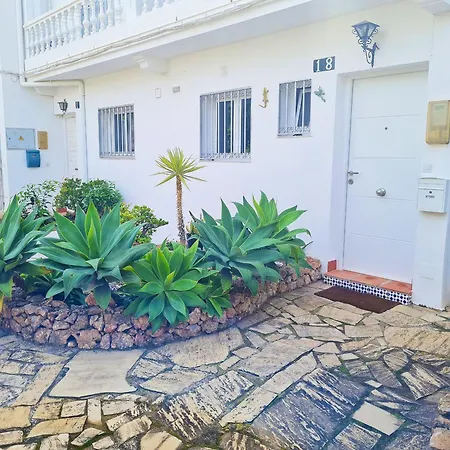 Jardines De 18 内尔哈