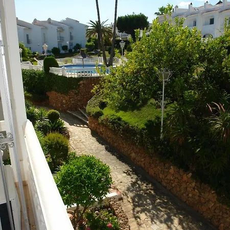 Jardines De 18 *
